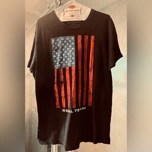 Vintage Seal Team TeeShirt - L - red black white - Military Teeshirt shortsleeve